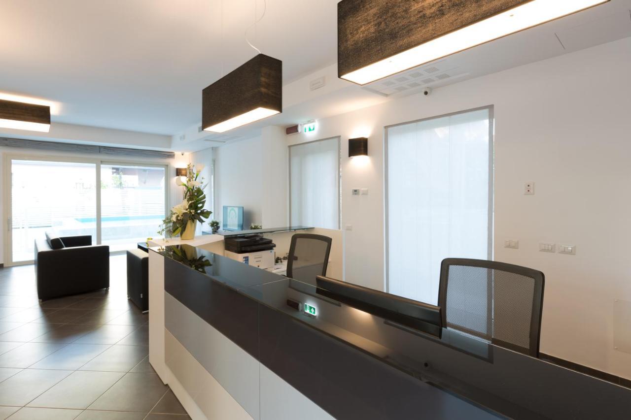 Residence Perla Verde 리치오네 외부 사진